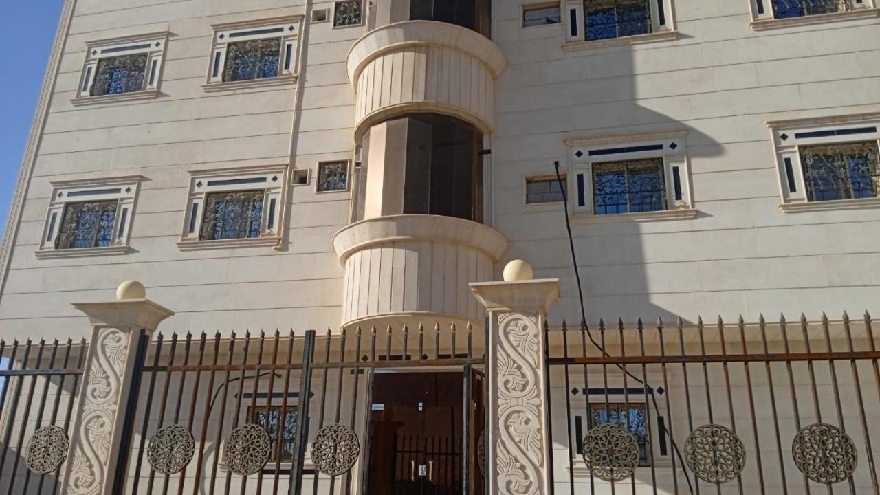 Lara Al Jawf Hotel Apartments 'Ar'ar Esterno foto
